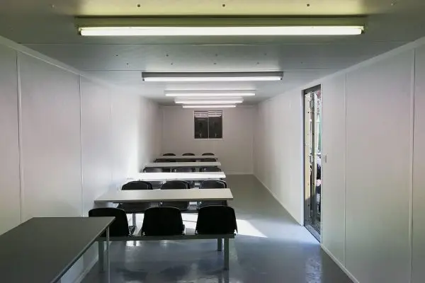 Modular classroom building